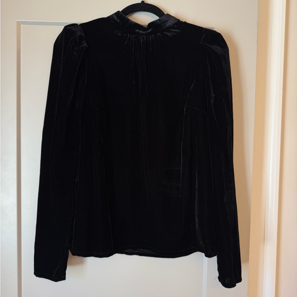 Boden Black Velvet Mock Neck Top size 4 with puff sleeves